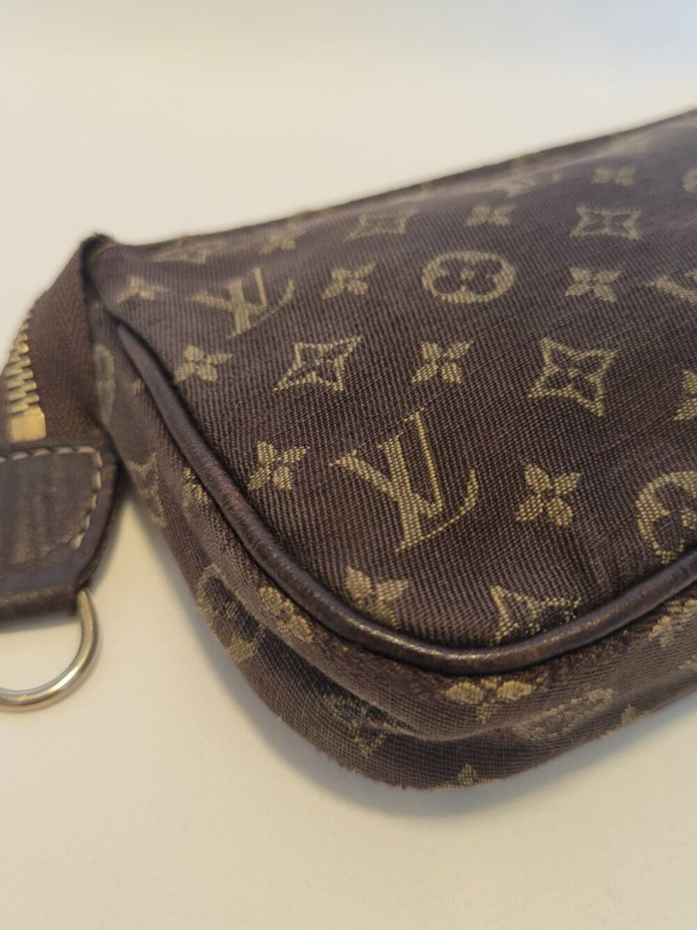Louis Vuitton Idylle Mini Lin Pochette Pouch Bag - Picture 10 of 16